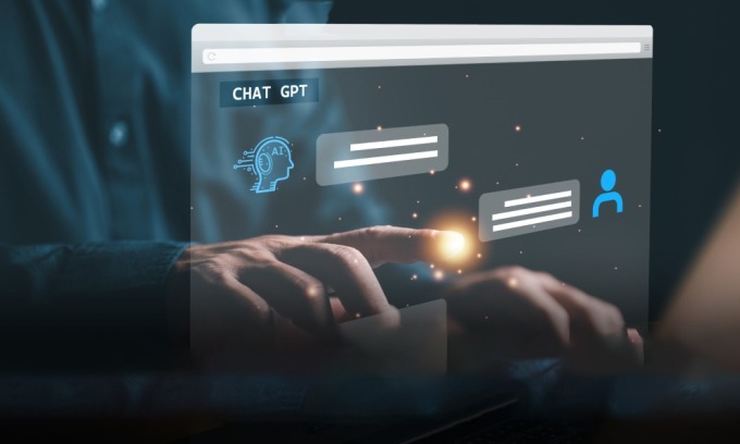 Các chatbot AI như ChatGPT có thể là công cụ kiếm tiền hữu ích. Ảnh: BrandInside